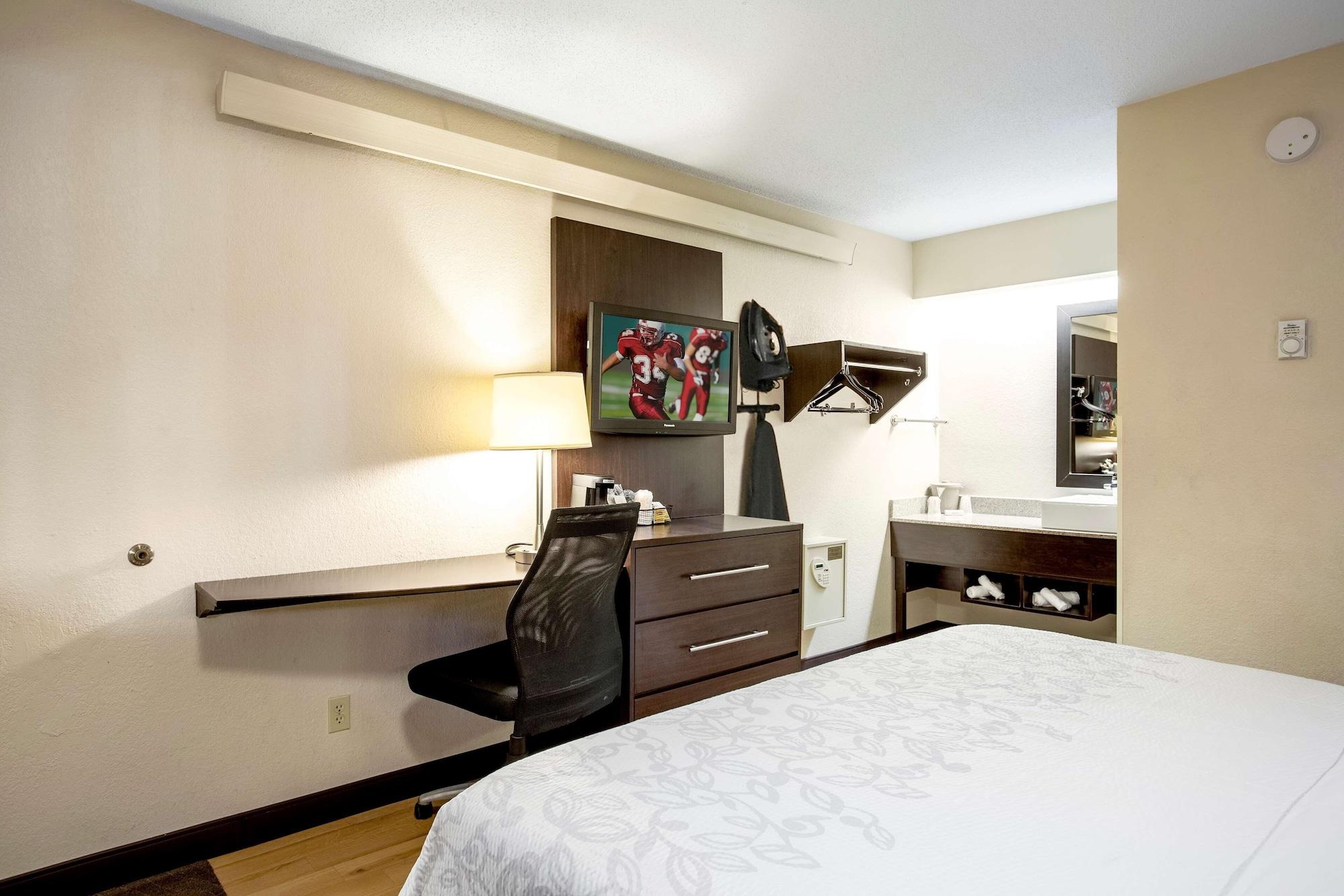 Red Roof Inn Plus+ Baltimore-Washington Dc/Bwi Airport Linthicum Exterior photo